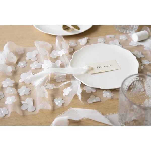 Tischläufer - Tüll mit Blumen - Weiß - 5m Tischläufer - Tüll mit Blumen - Weiß - 5m