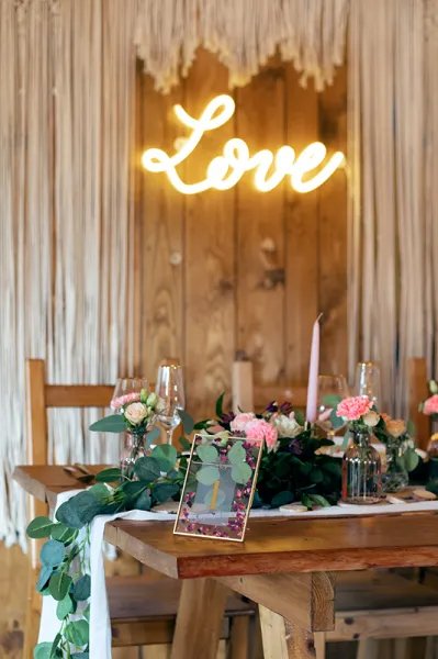 LED-Neonreklame - Liebe - 61 x 27,4 cm
