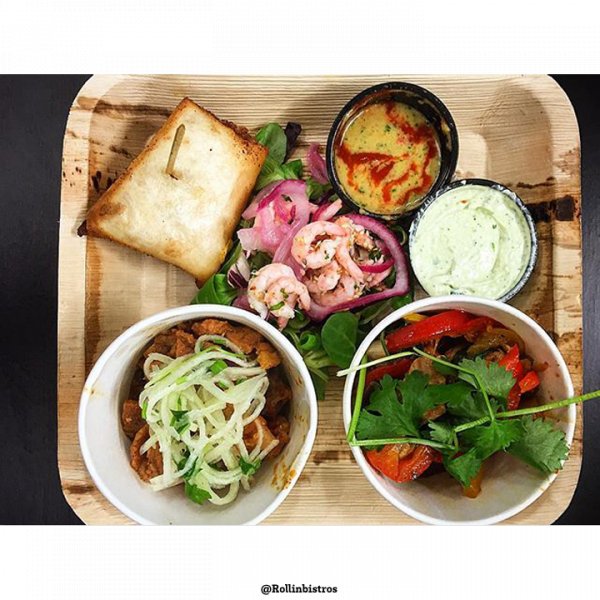 Teller aus Palmblättern - Großpackung 25 Stück - 24 cm Teller aus Palmblättern - Großpackung 25 Stück - 24 cm