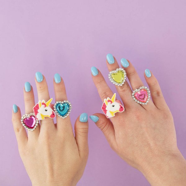 Herzförmiger Ring Herzförmiger Ring