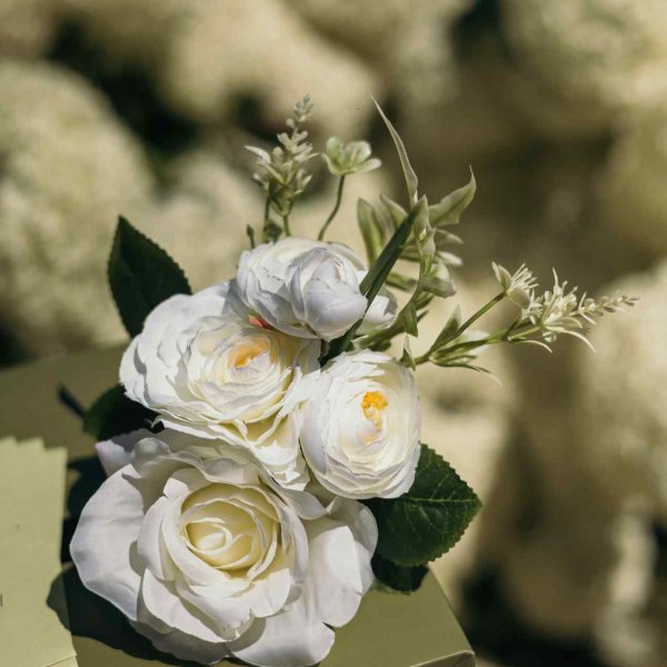 Künstlicher Blumenstrauß - Creme - 33 cm Künstlicher Blumenstrauß - Creme - 33 cm
