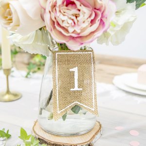 Tischnummerierung - Kleine Wimpel aus Jute - 1-20 Tischnummerierung - Kleine Wimpel aus Jute - 1-20