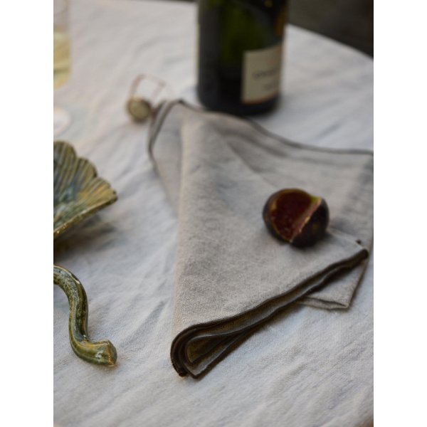 Celine Serviette 45 x 45 cm - Dunkles Nougat