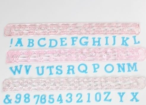 Pr�geger�te - Buchstaben AZ, Zahlen 0-9 - Gro�buchstaben