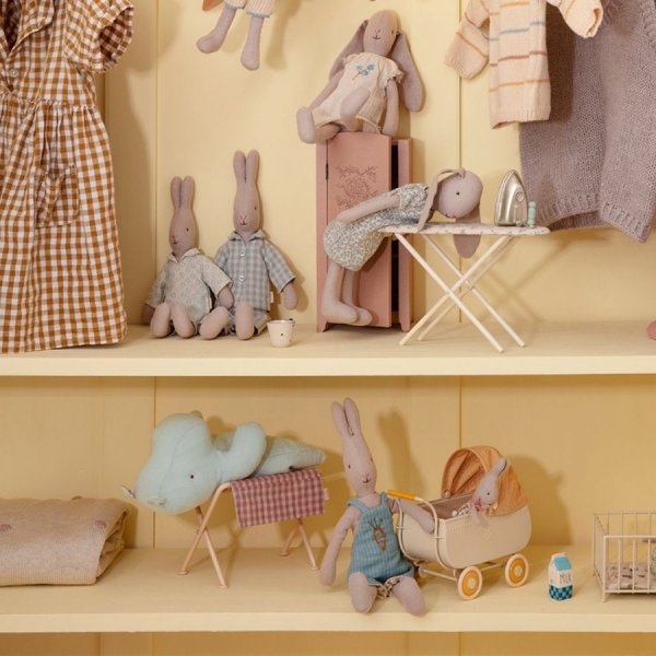 Kaninchengre 2 - Overall mit Karotte