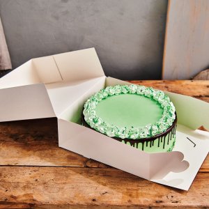 Kuchenkarton Weiß - 2er-Pack - 32 x 32 x 11,5 cm - FunCakes Kuchenkarton Weiß - 2er-Pack - 32 x 32 x 11,5 cm - FunCakes
