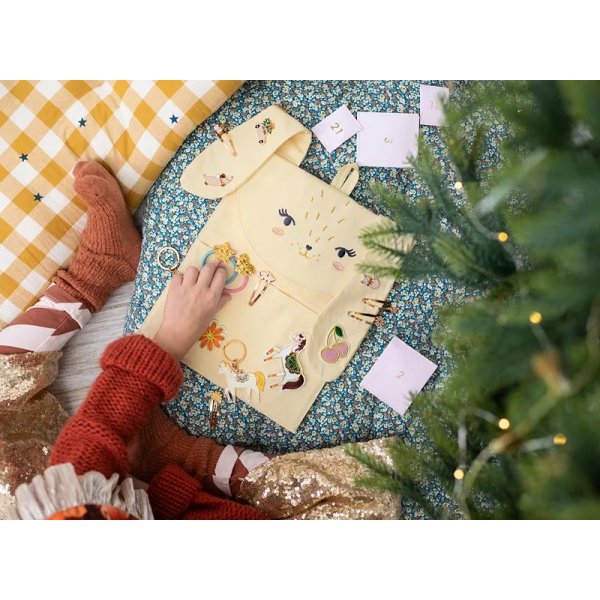 Adventskalender mit Dekorationsteilen - Hase - Organisator